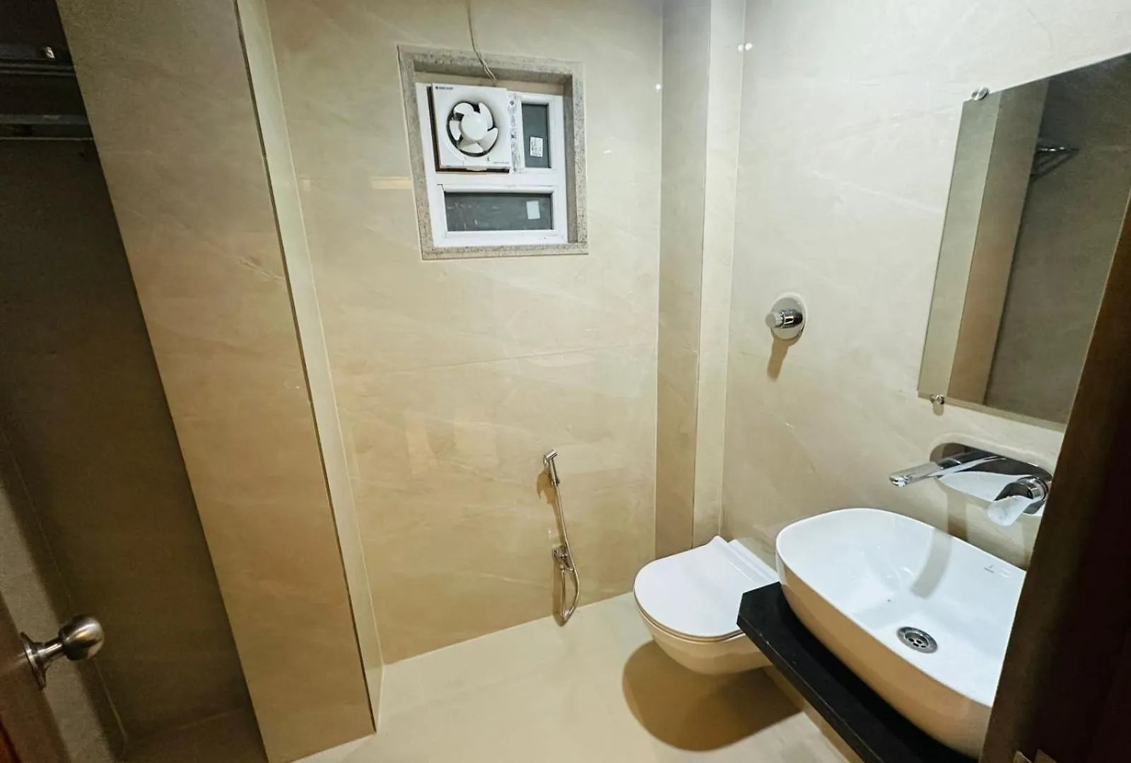 Aristo Inn Βαρανάσι 3*,  Ινδία